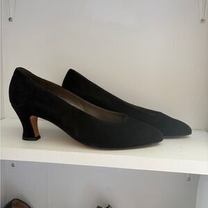 Classic Black Suede Mid-Heel Pumps